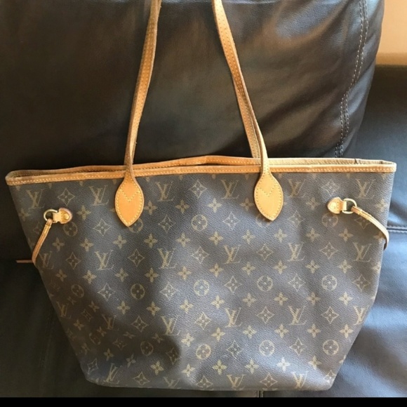 Louis Vuitton Handbags - Louis Vuitton Neverfull bag